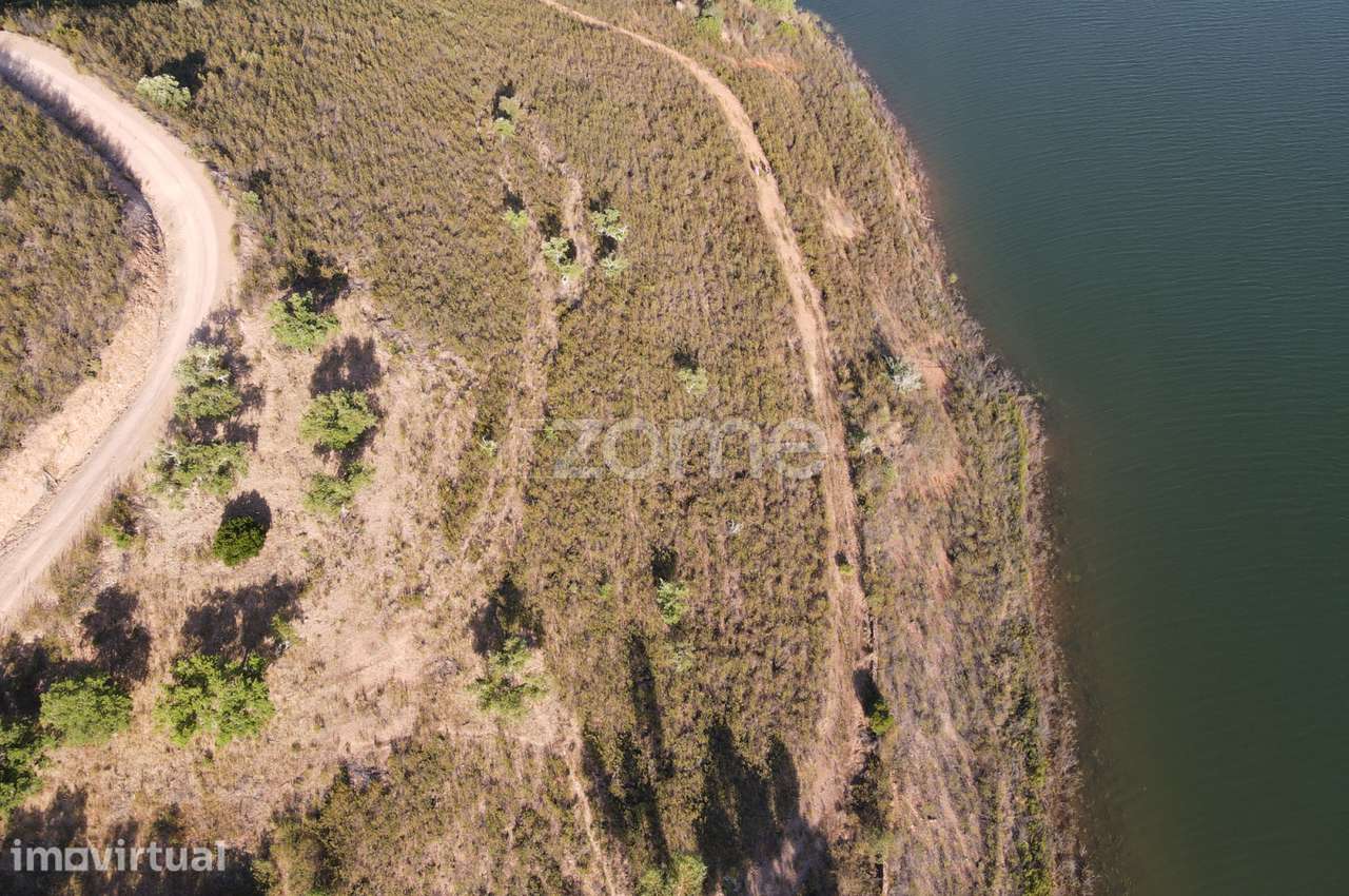 Terreno com 48 ha em Silves junto à barragem - Grande imagem: 3/22
