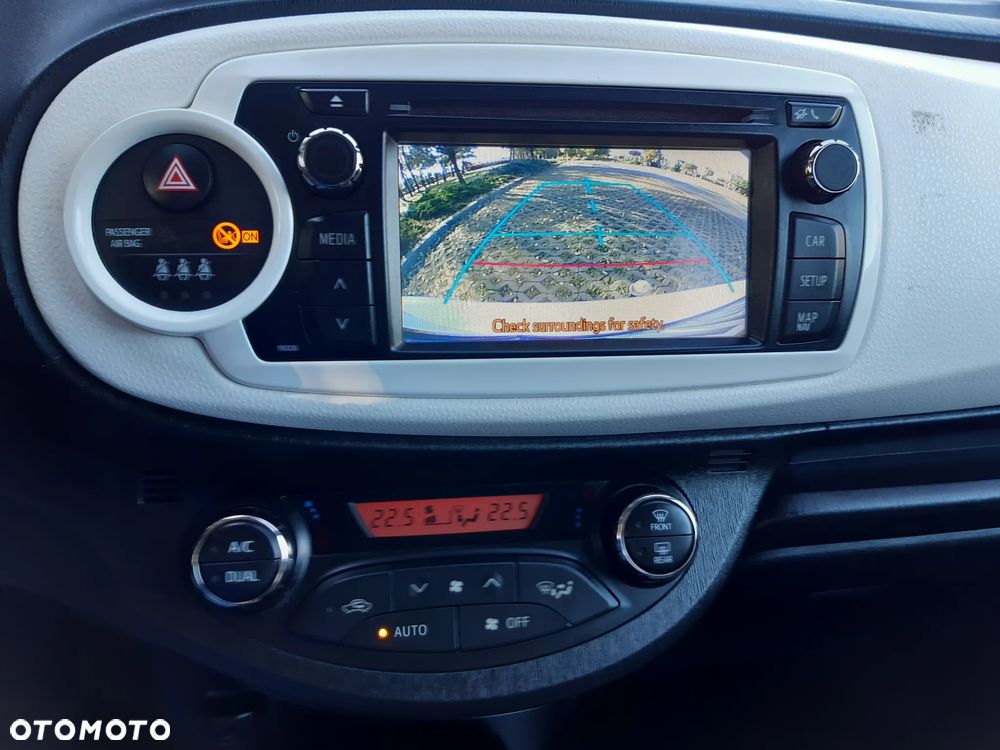 Toyota Yaris - 7