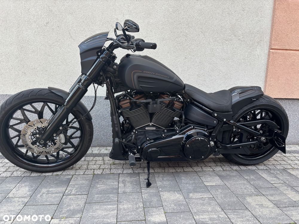 Harley-Davidson FXSB Breakout - 9