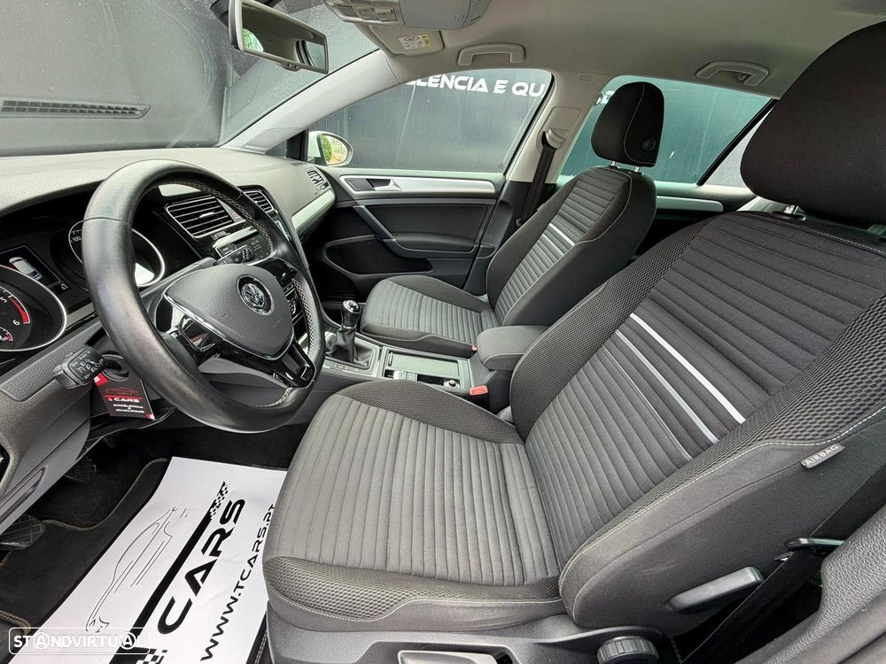 VW Golf - 13