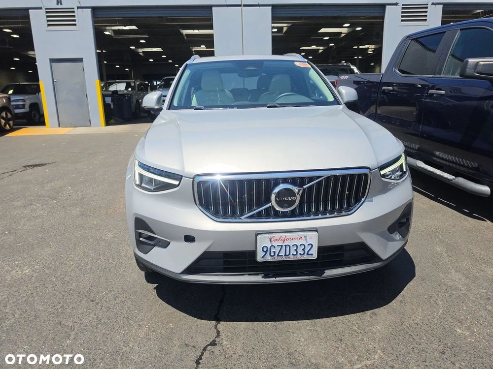Volvo XC 40 B5 B AWD Ultimate Bright - 3