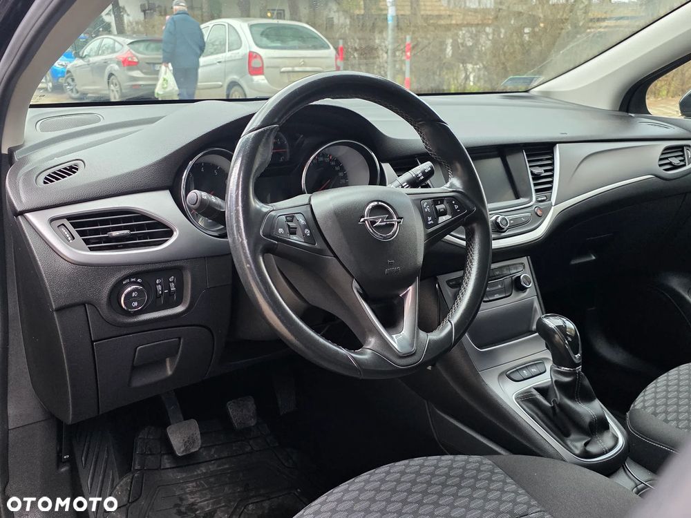 Opel Astra V 1.4 T Enjoy - 15