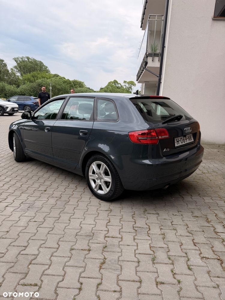 Audi A3 Sportback 1.6 Ambition - 10