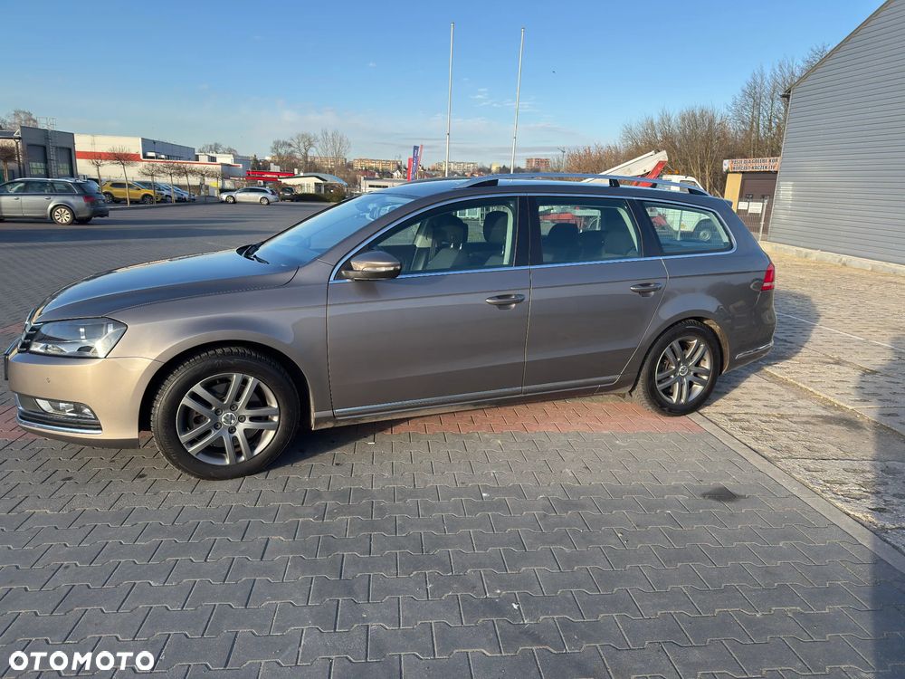 Volkswagen Passat 1.6 TDI Comfortline - 6