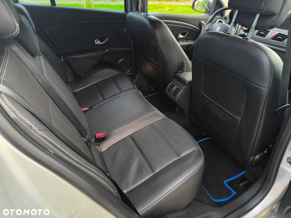 Renault Megane TCe 130 Dynamique - 23