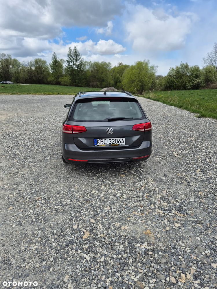 Volkswagen Passat 2.0 TDI (BlueMotion Technology) Comfortline - 5