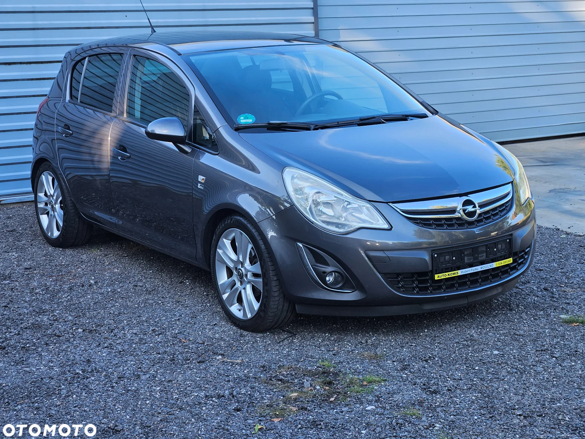 Opel Corsa 1.2 16V Edition 150 - 3