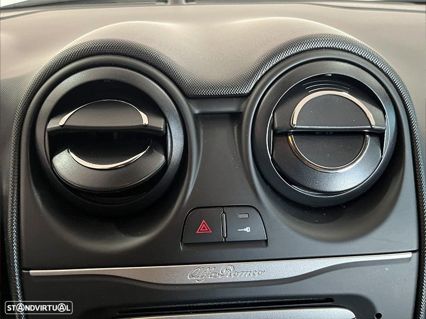 Alfa Romeo MiTo 1.3 JTDM Urban - 16