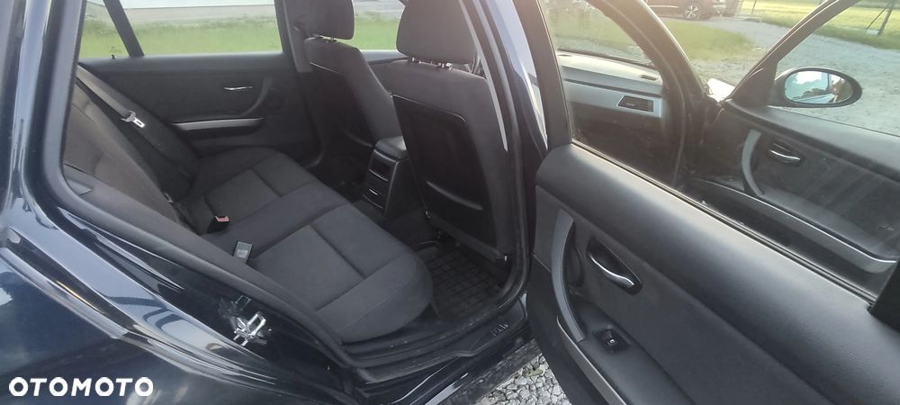 BMW Seria 3 - 12