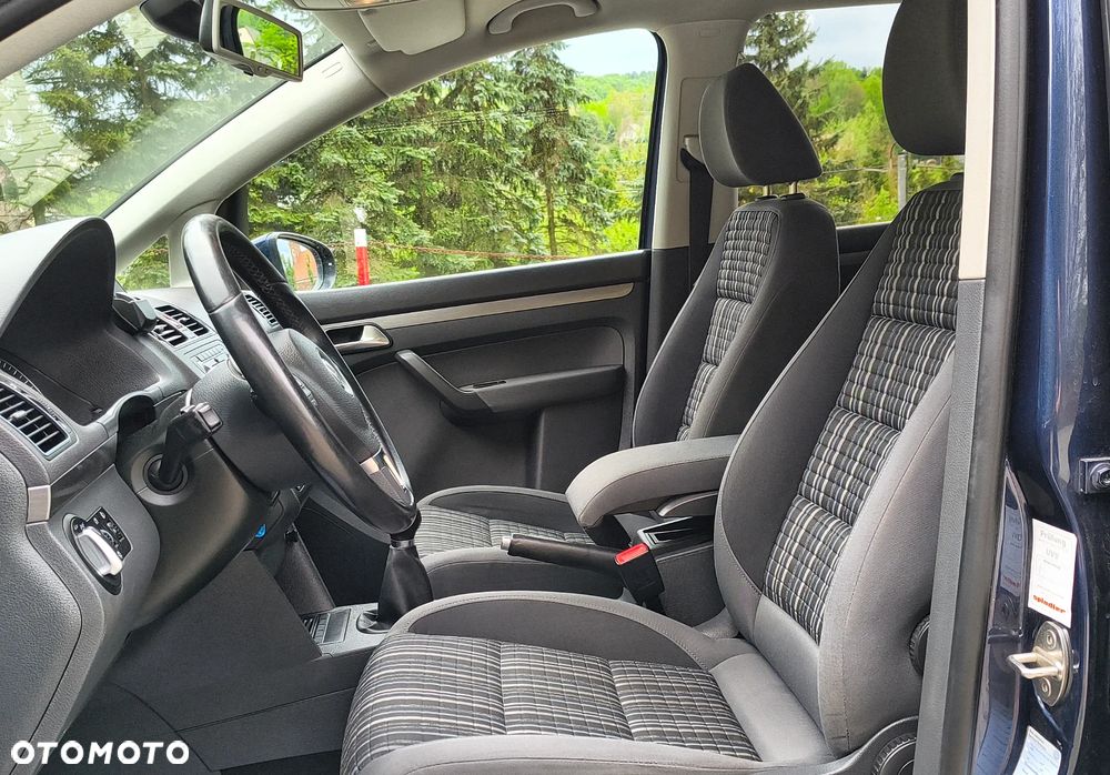 Volkswagen Touran 2.0 TDI DPF Cross - 19