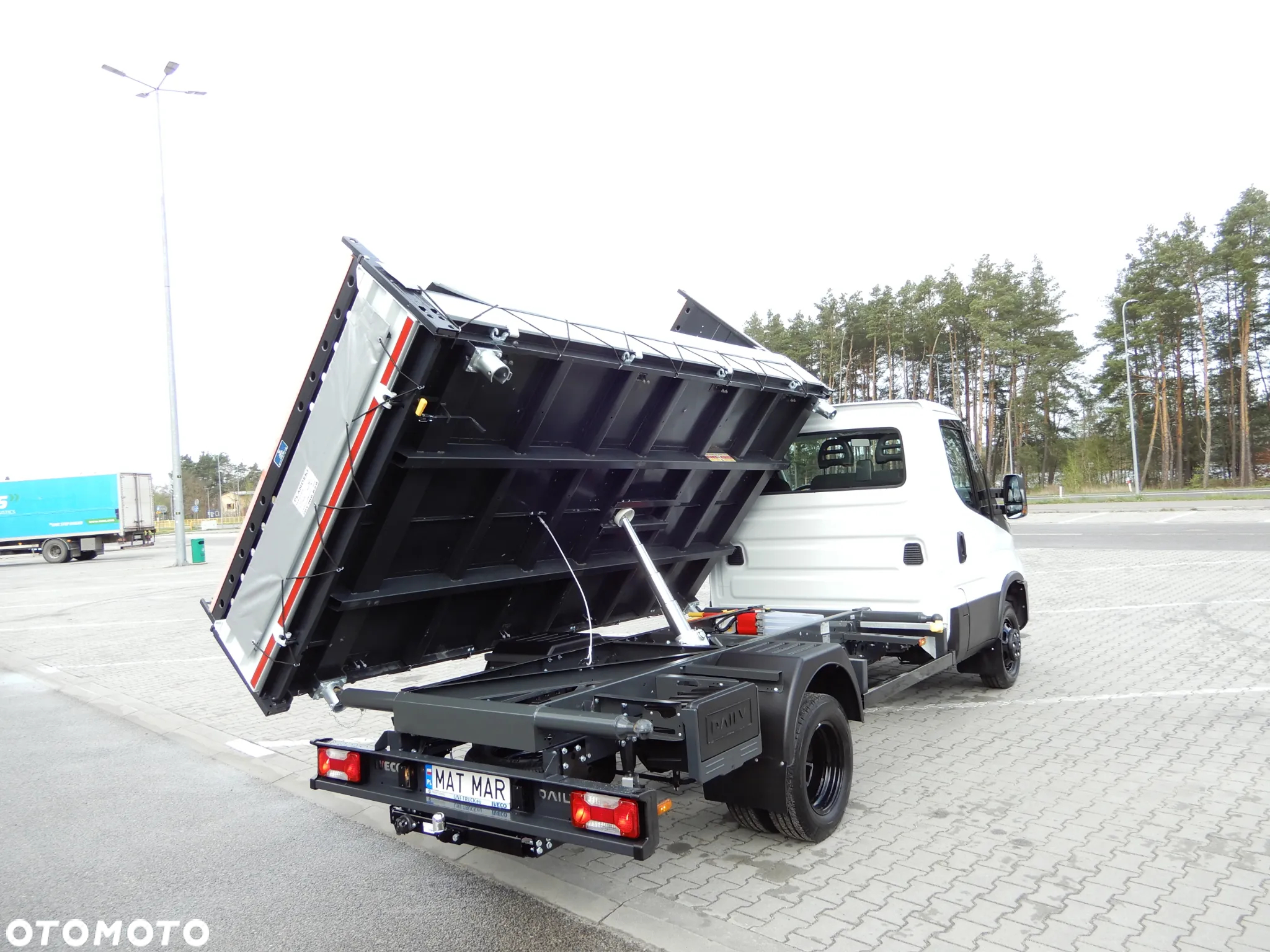 Iveco DAILY 50C18 Wywrotka Kiper Wywrot x 3 Renomowanej Firmy SCATTOLINI 3.62 CM HAK 3500 Kg 30 Tys Km Przeb Stan Jak Nowy OKAZJA - 19