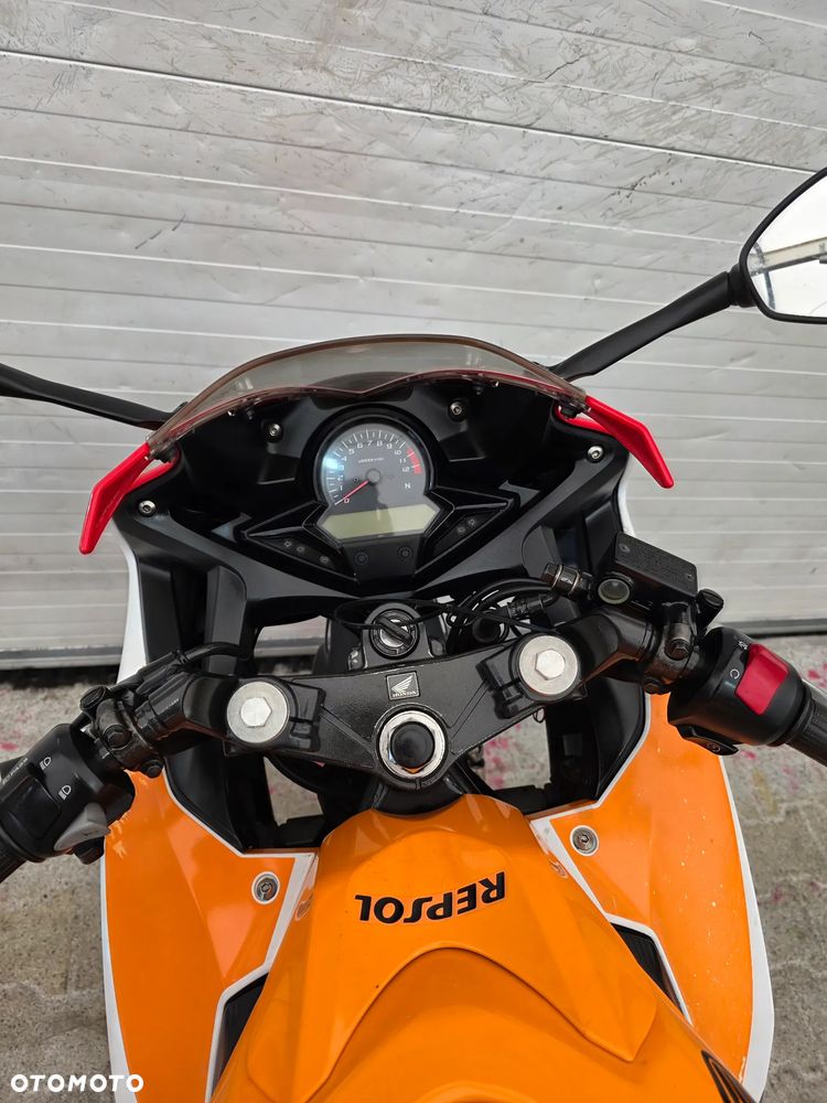 Honda CBR - 25