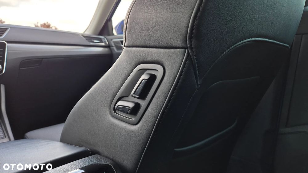 Skoda Superb 2.0 TDI SCR Style DSG - 27