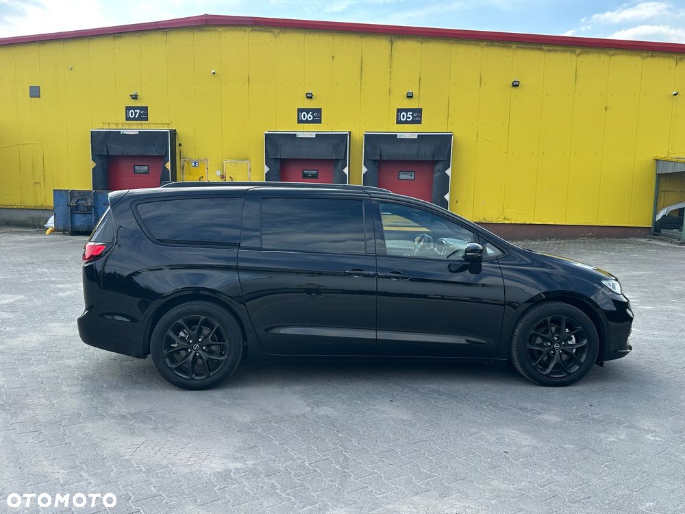 Chrysler Pacifica - 6