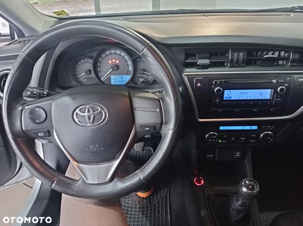 Toyota Auris 1.33 VVT-i Active - 13