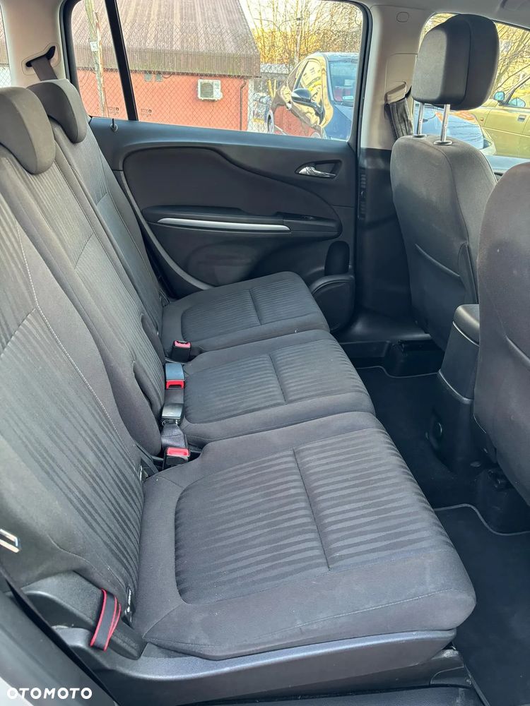 Opel Zafira - 14
