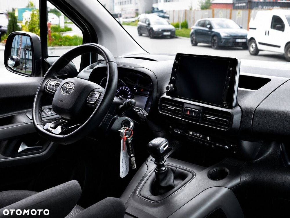 Toyota Proace City Verso 1.5 D-4D Family - 25