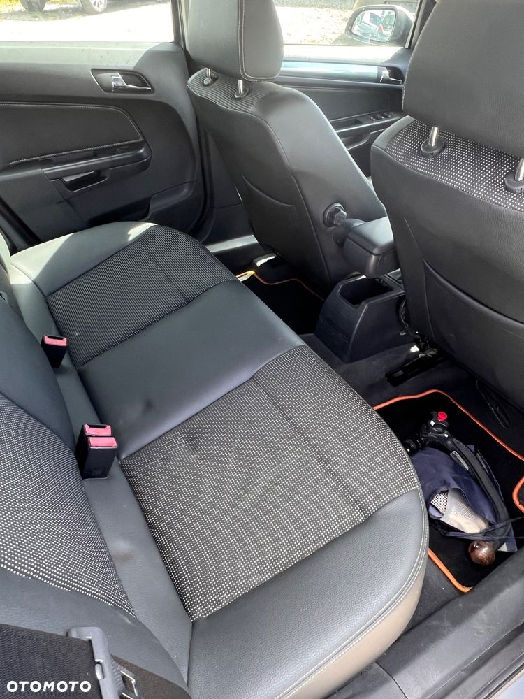 Opel Astra 2.0 Turbo Cosmo - 11