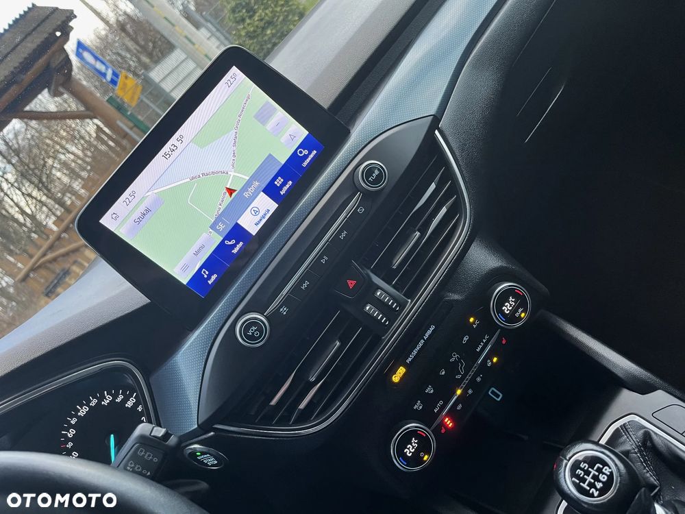 Ford Focus 1.0 EcoBoost Hybrid ACTIVE X - 22