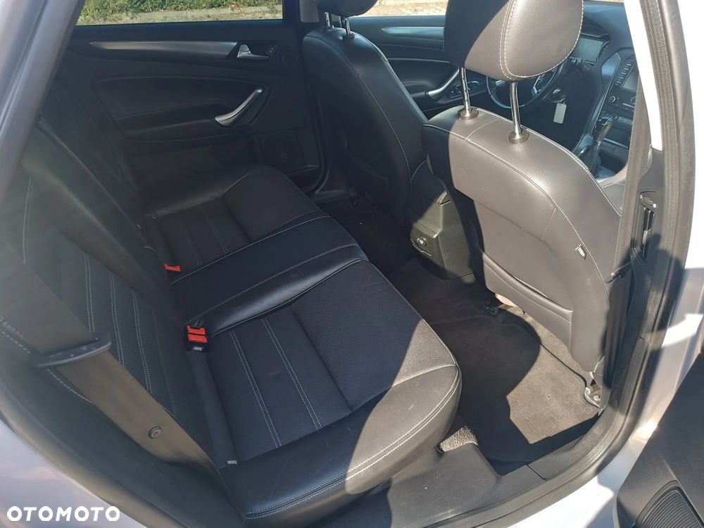 Ford Mondeo 2.0 SCTi Titanium - 15