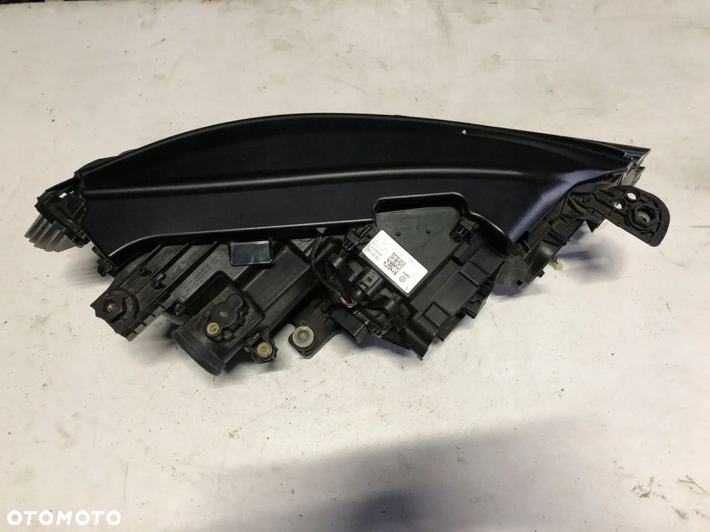 Reflektor lewy Volkswagen Arteon 2019 - 3