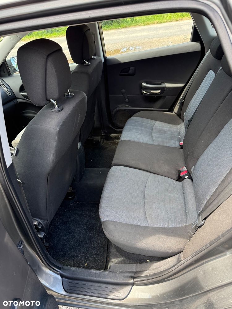 Kia Ceed 1.4 L - 14