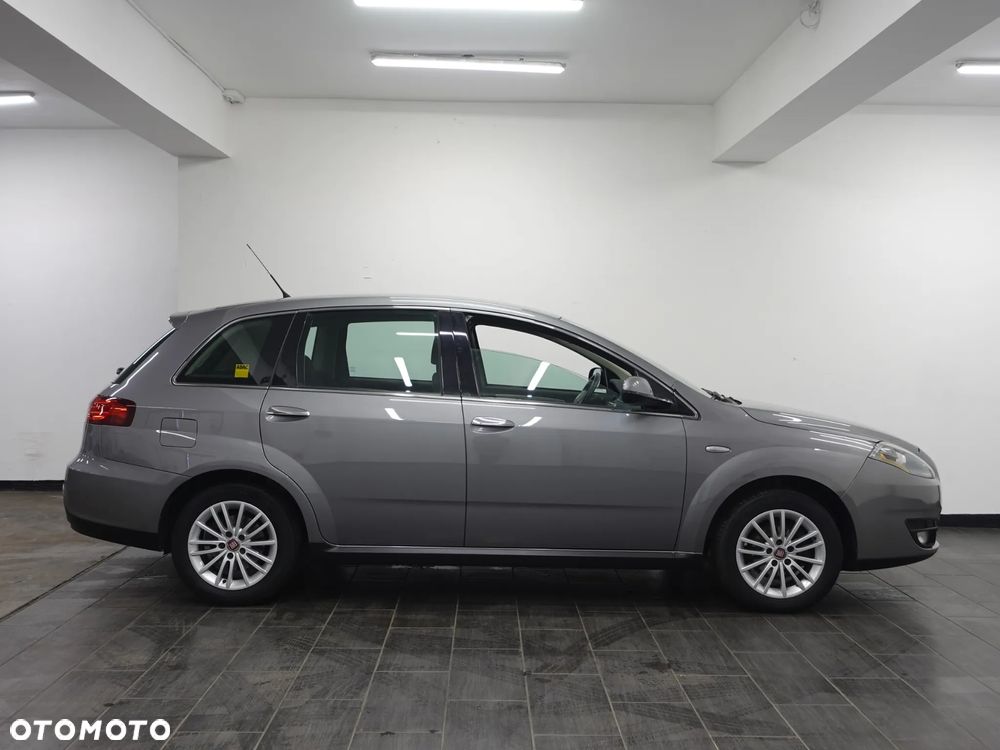 Fiat Croma 1.8 16V Dynamic - 10