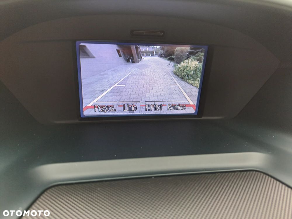 Ford Grand C-MAX - 21