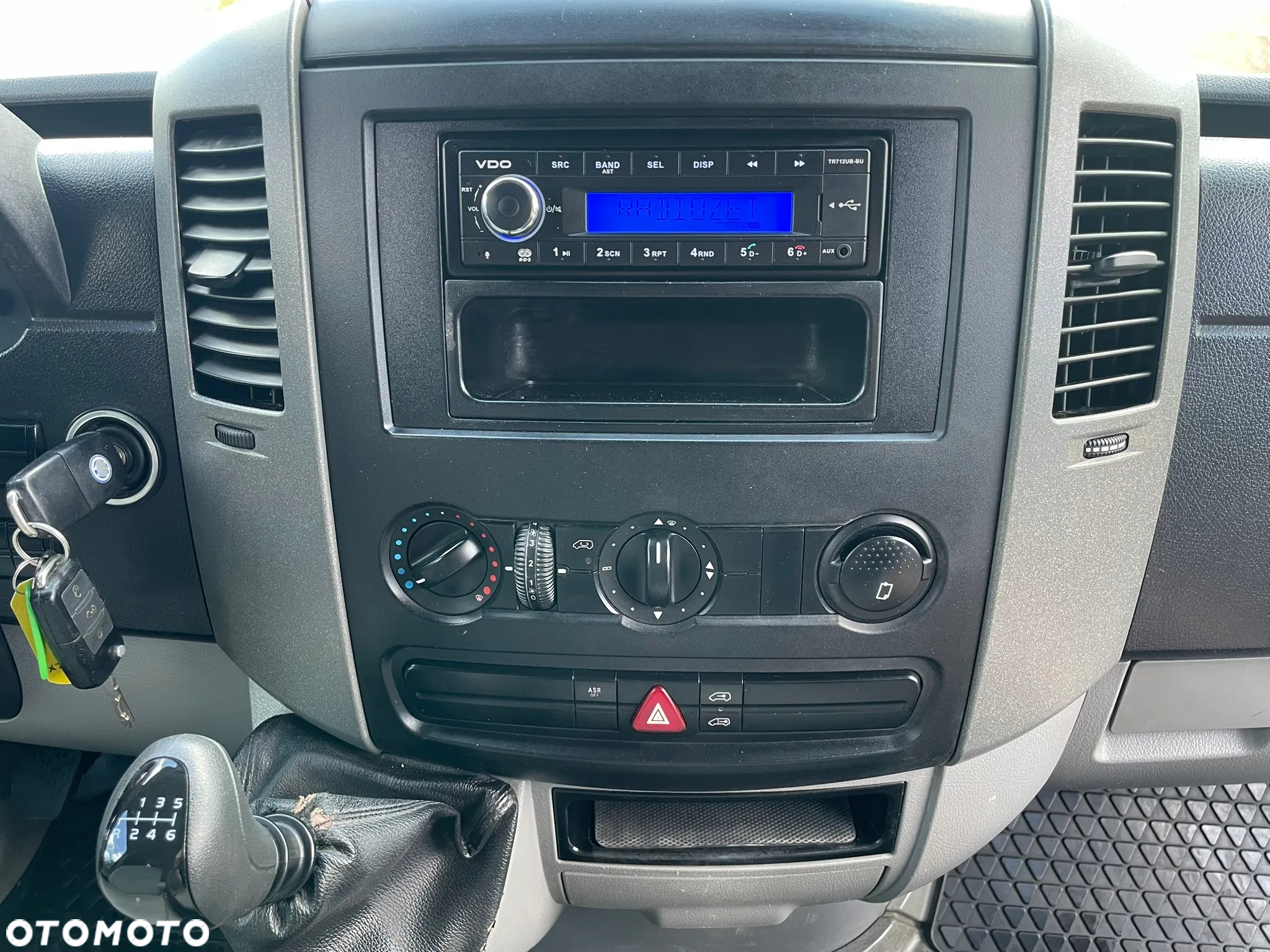 Volkswagen Crafter - 13