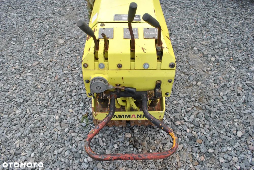WALEC OKOŁKOWANY RAMMAX RW 702 Moc: 6,3 kv Waga 700 kg - 4