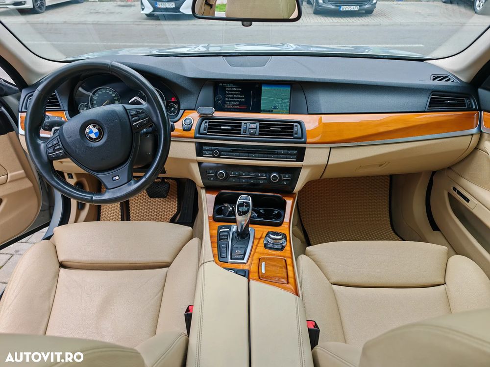 BMW Seria 5 525d xDrive AT - 30