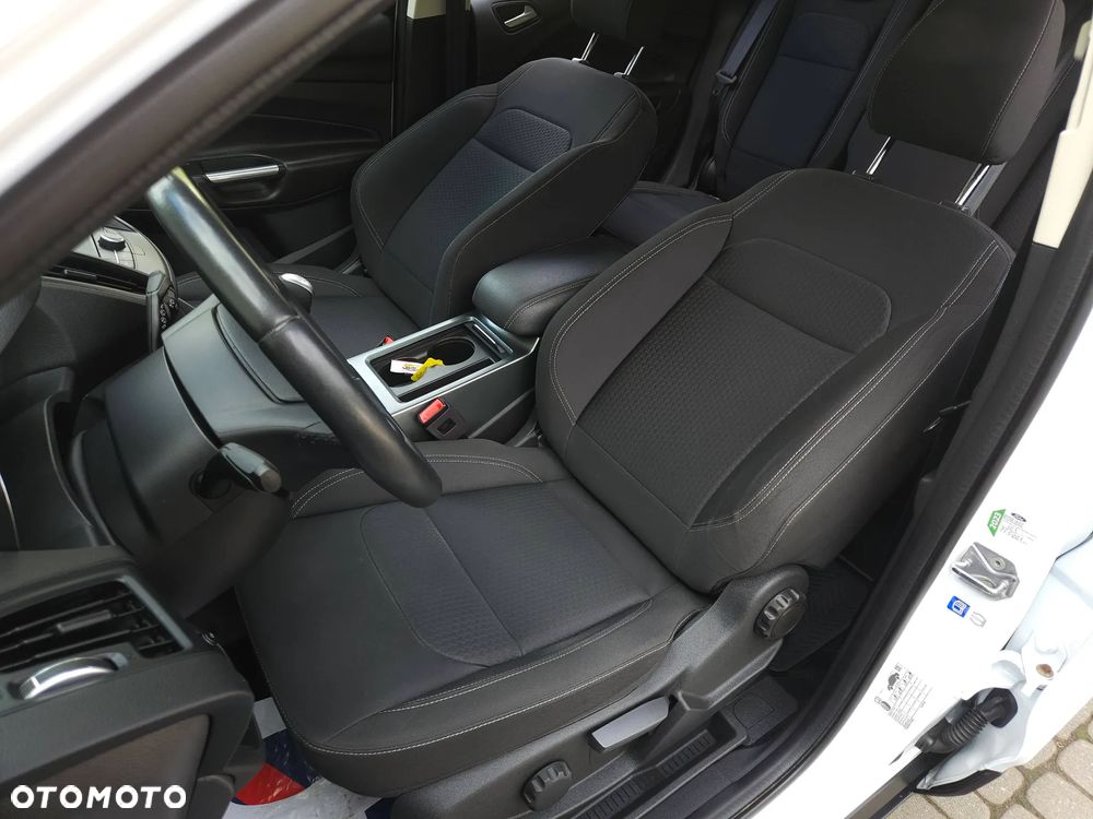 Ford Kuga 2.0 TDCi AWD Titanium - 31