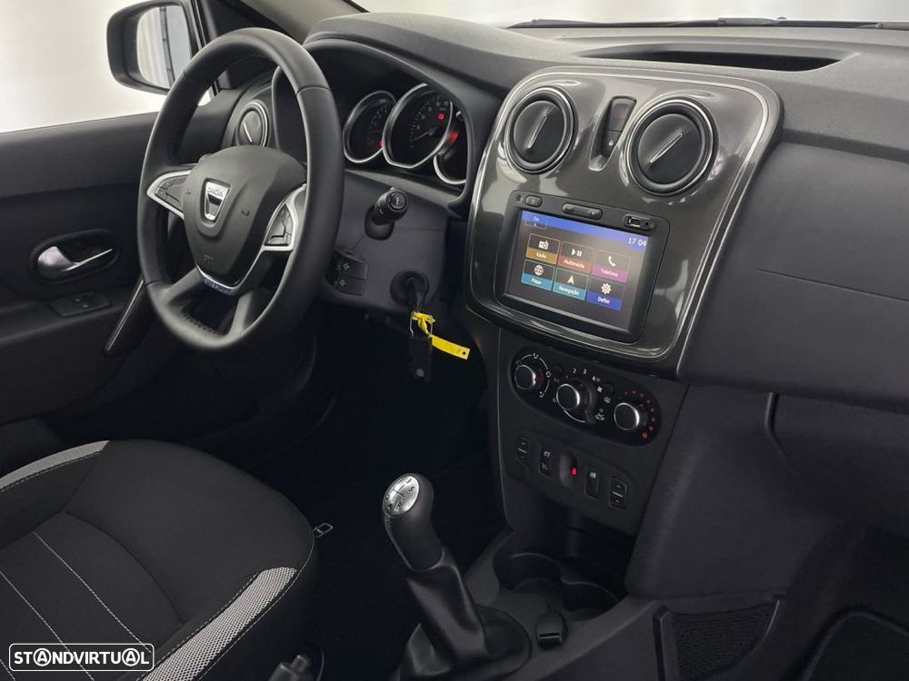 Dacia Logan MCV 0.9 TCe Confort — fotografia 23