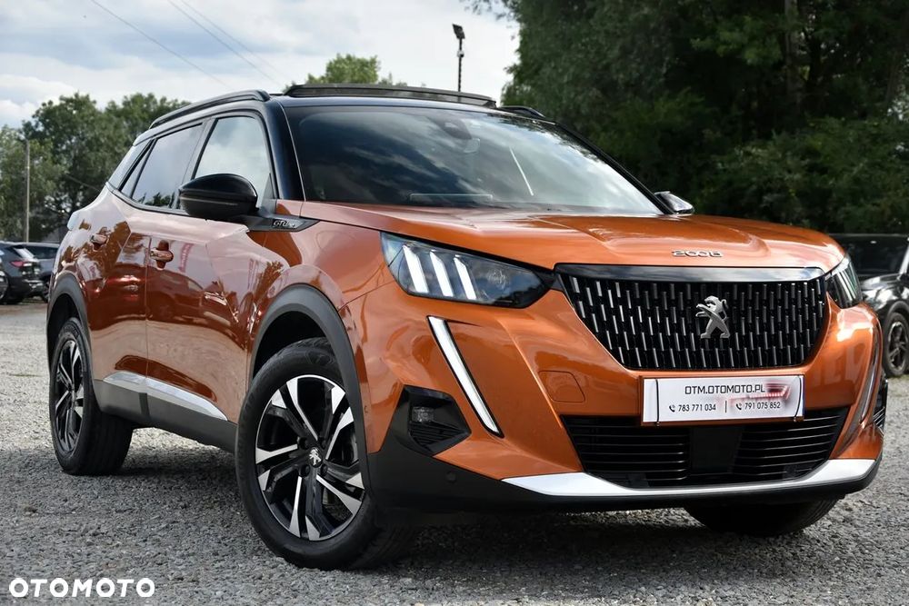Peugeot 2008 1.2 PureTech GT Line S&S - 9
