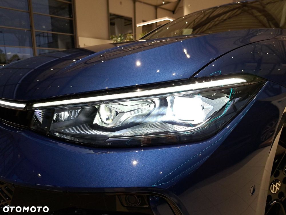 Volkswagen Passat 1.5 TSI eHybrid PHEV R-Line Plus DSG - 38