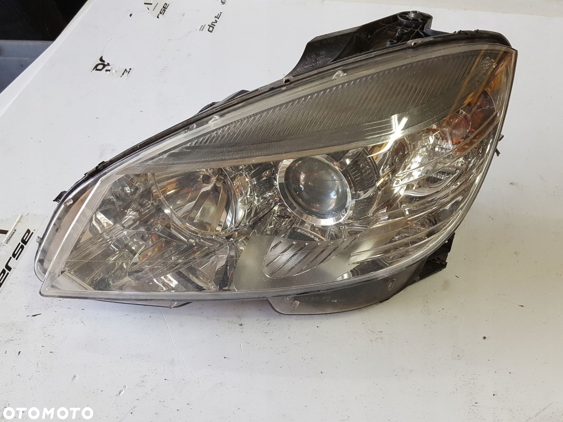 MERCEDES C W204 07-11r LAMPA LEWA PRZÓD ANGLIK - 2