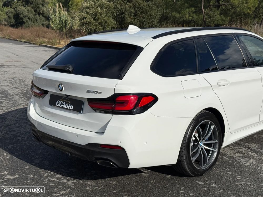 BMW 530 e Pack Desportivo M - 8