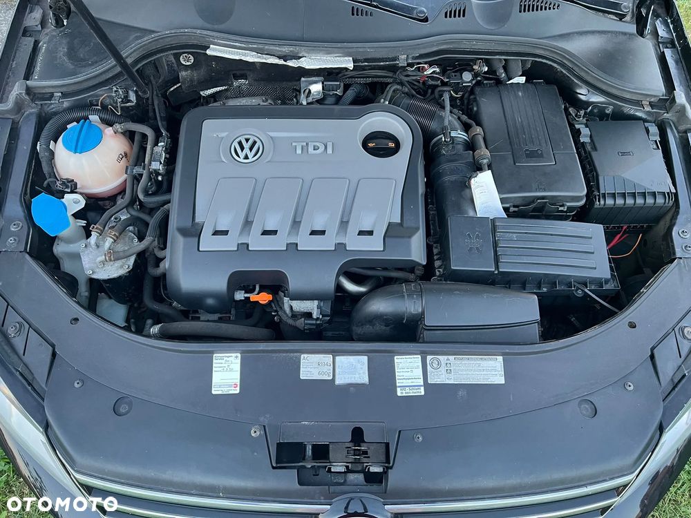 Volkswagen Passat Variant 2.0 Blue TDI DPF Comfortline - 9