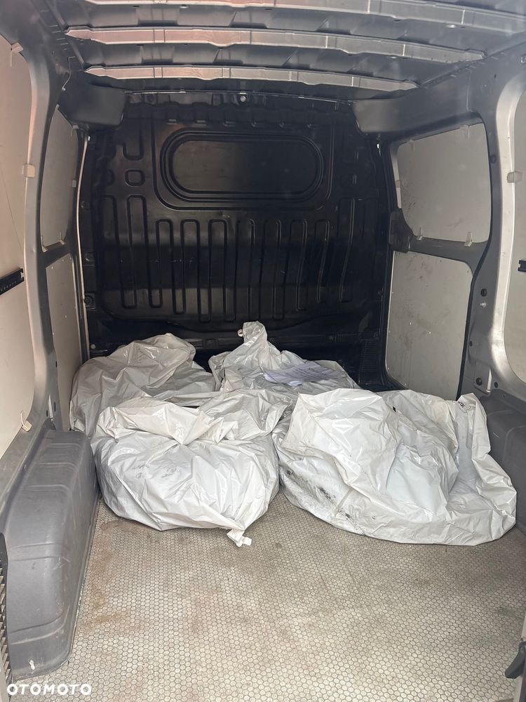 Nissan NV200 - 7
