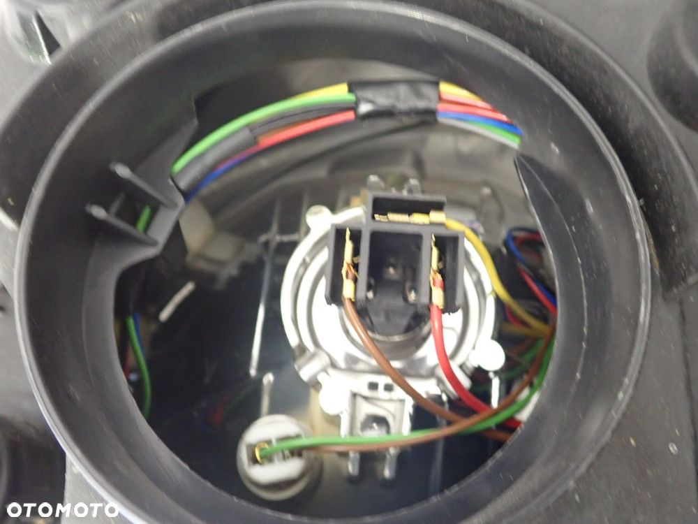 LAMPA PRAWA PRZEDNIA CITROEN NEMO 1.4HDI - 11