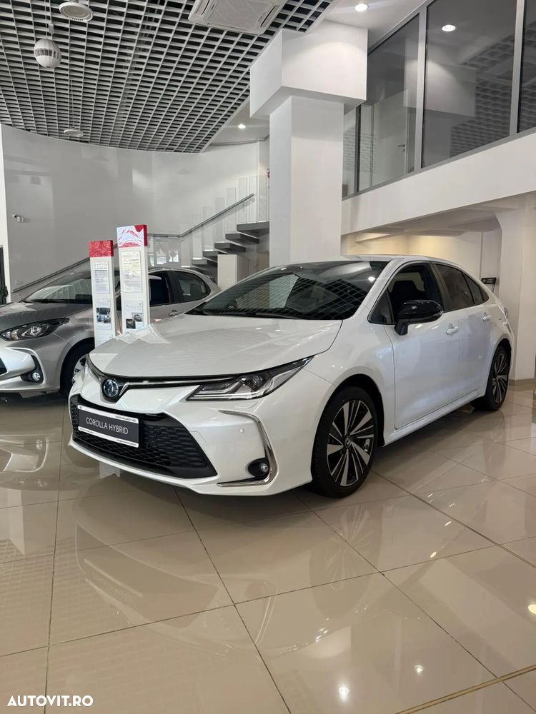 Toyota Corolla Sedan 1.8 HSD Dynamic - 16