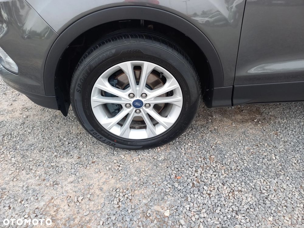 Ford Kuga 1.5 TDCi 2x4 Titanium - 13