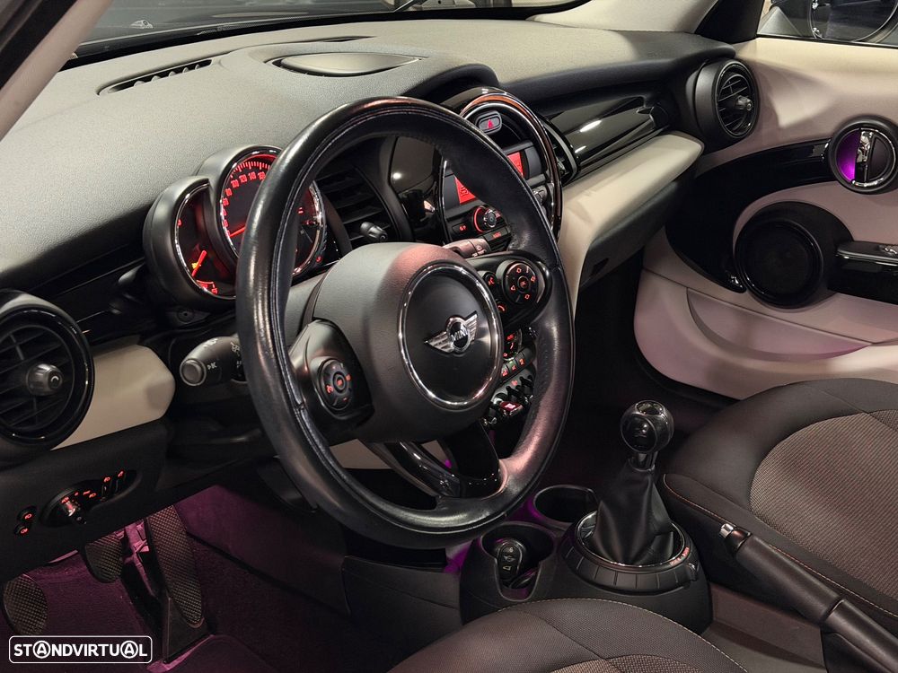 MINI 5 Portas One D - 5