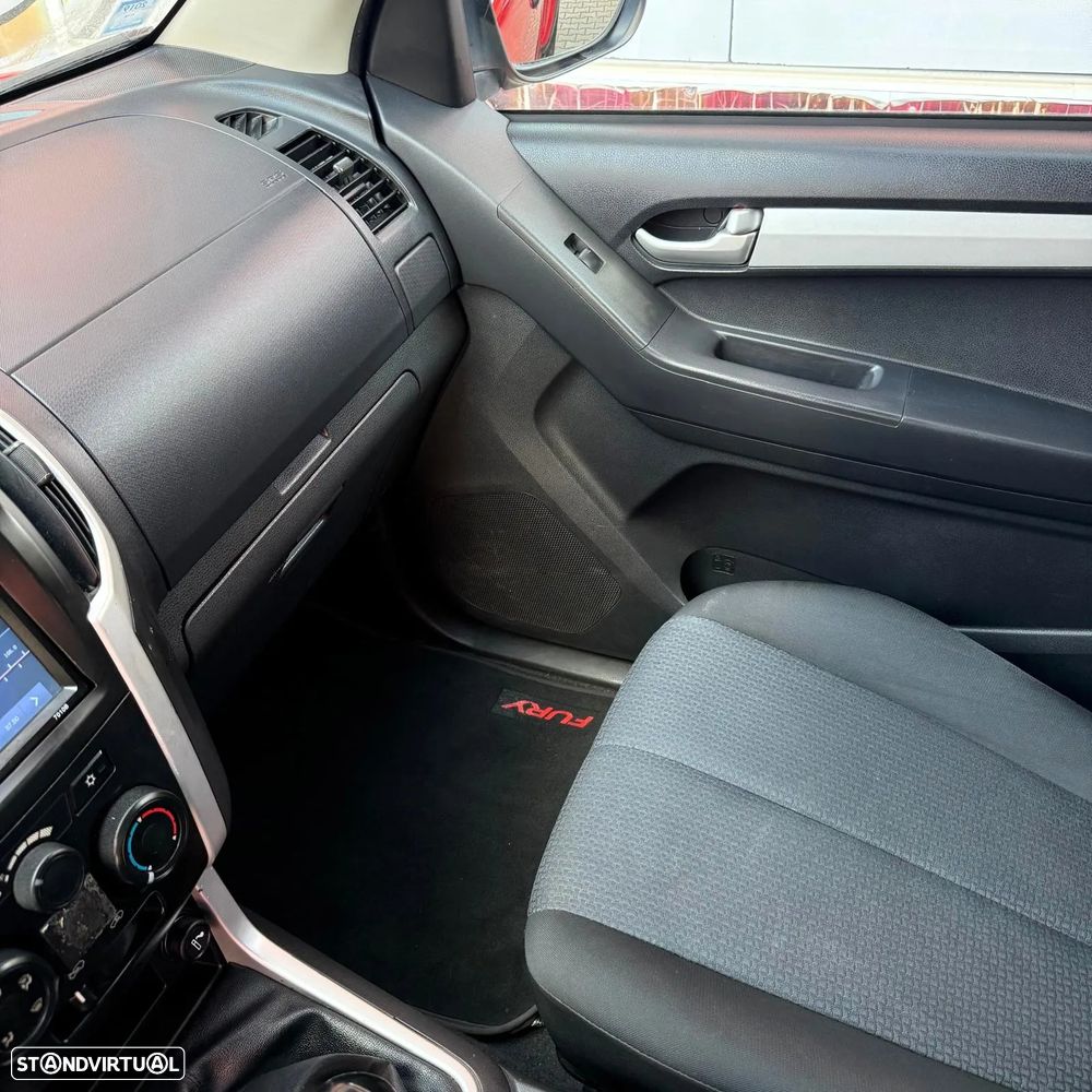 Isuzu D-Max 2.5 DTi CD 4WD LS Sport Edition - 10