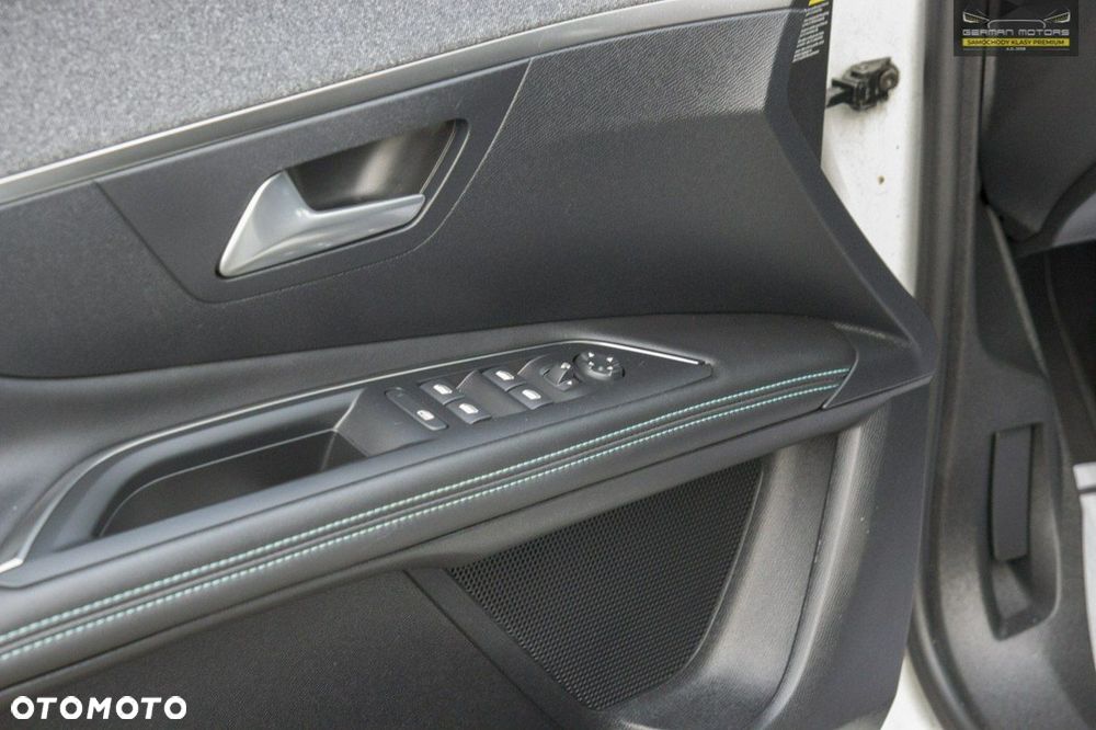 Peugeot 3008 Plug-In Hybrid 225 e-EAT8 Allure Pack - 21