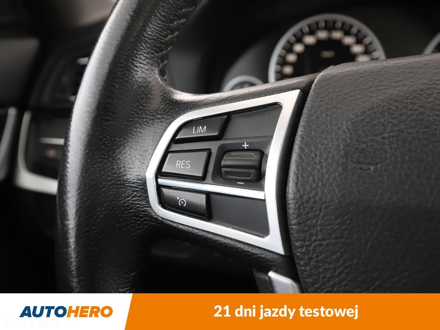 BMW Seria 5 520d - 27