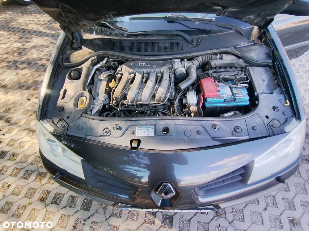 Renault Megane 2.0 16V Dynamique - 11
