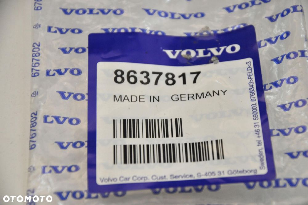 VOLVO C30 C70 S60 V60 przelotka wiązki haka hol OE - 4