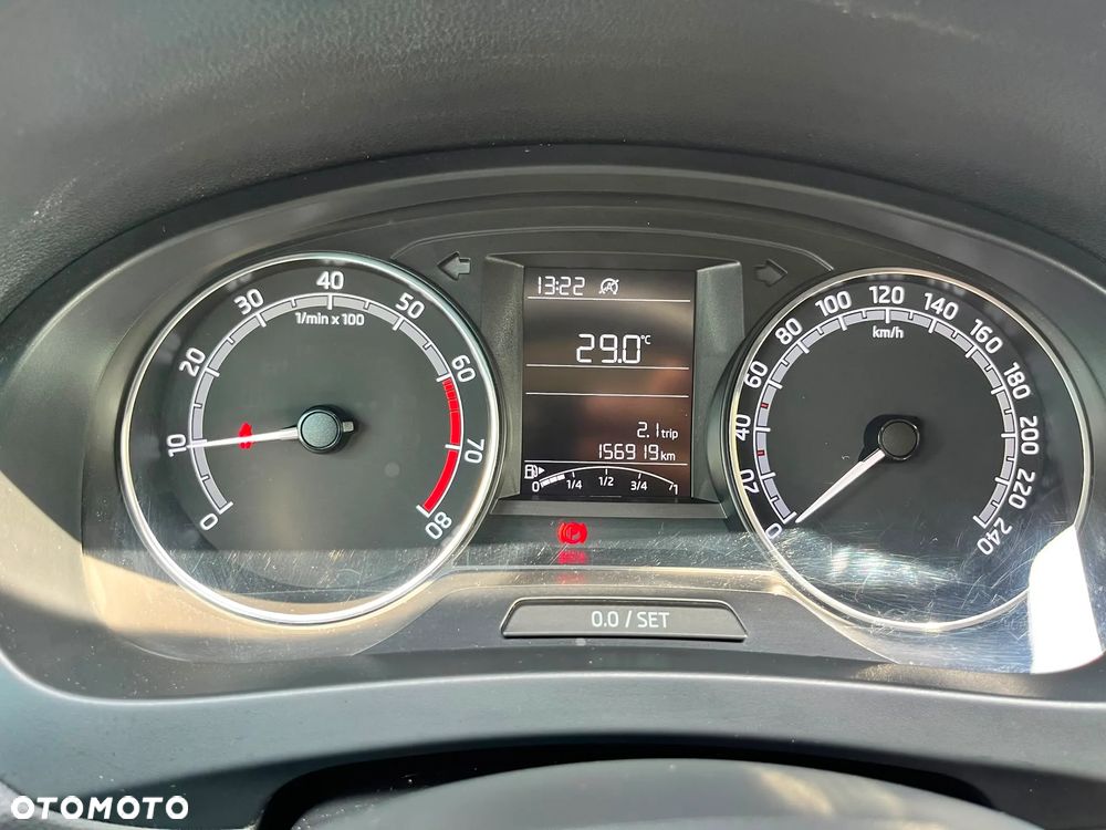 Skoda RAPID 1.0 TSI Active - 13
