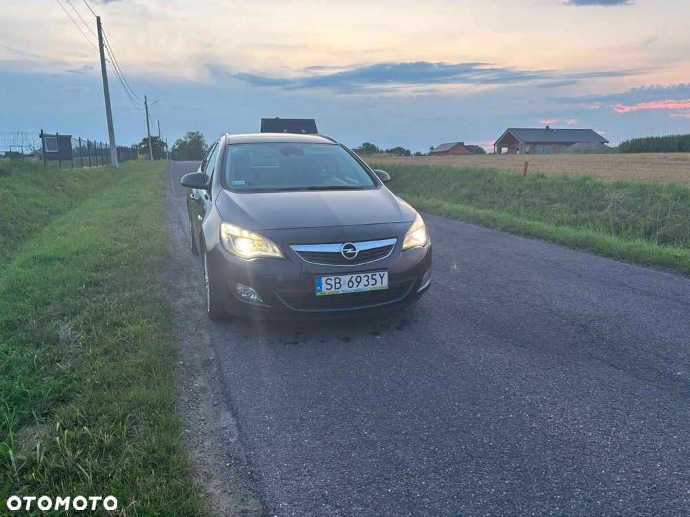 Opel Astra 1.4 Turbo - 4